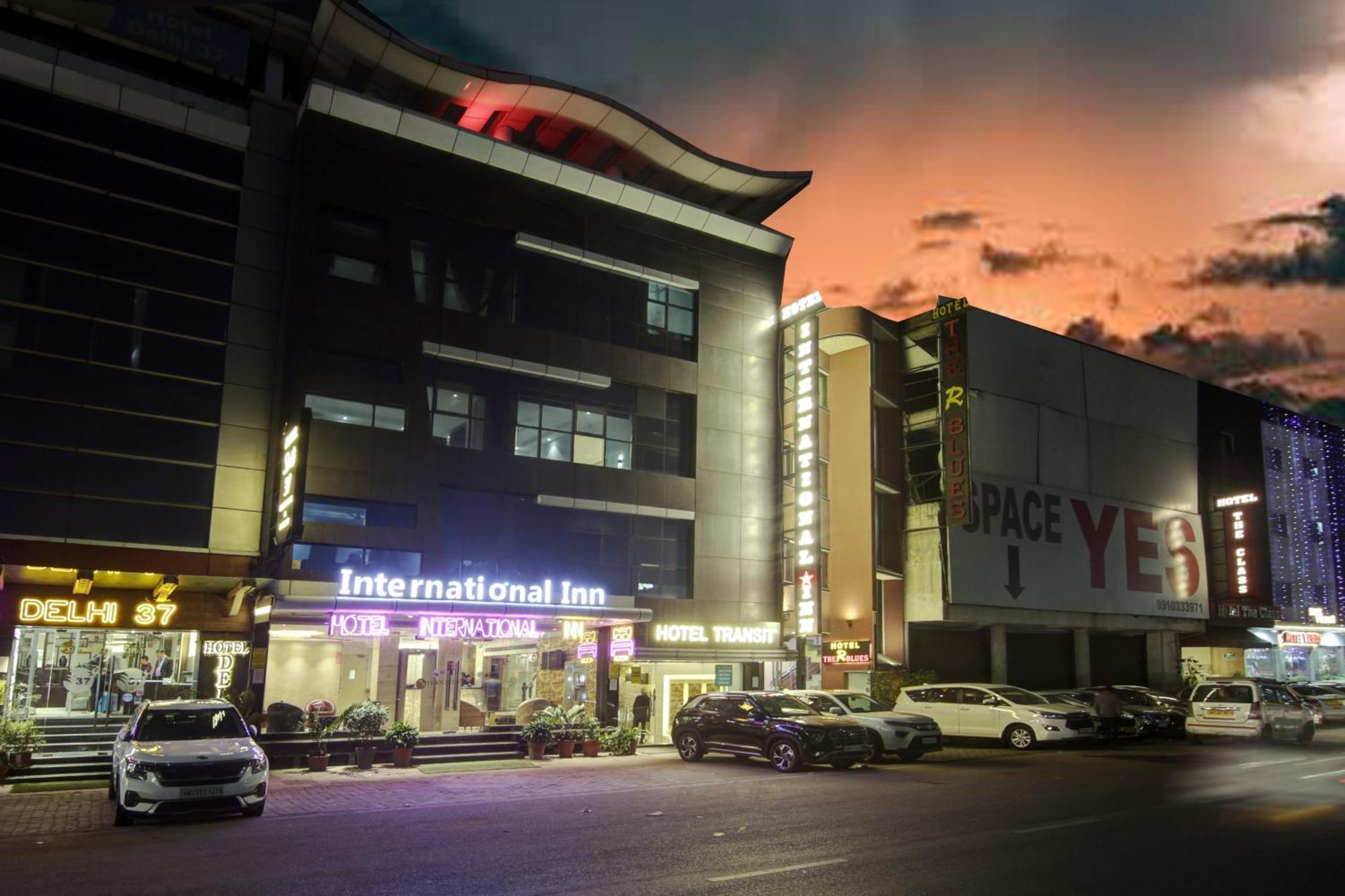 International - Near Delhi Airport Hotel 3*